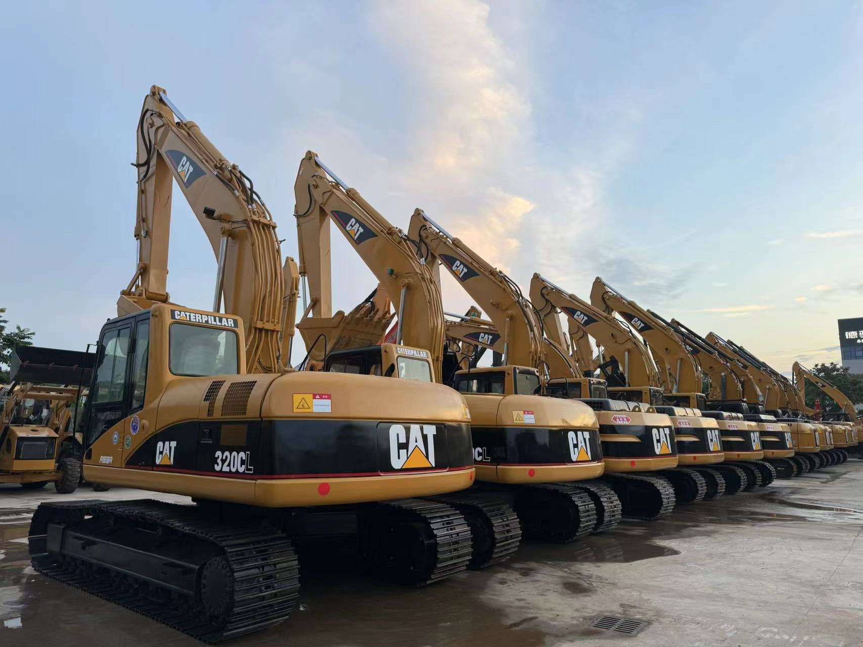 Sunight Development Company Limited - Camions - Année: 2022 undefined: photos 3