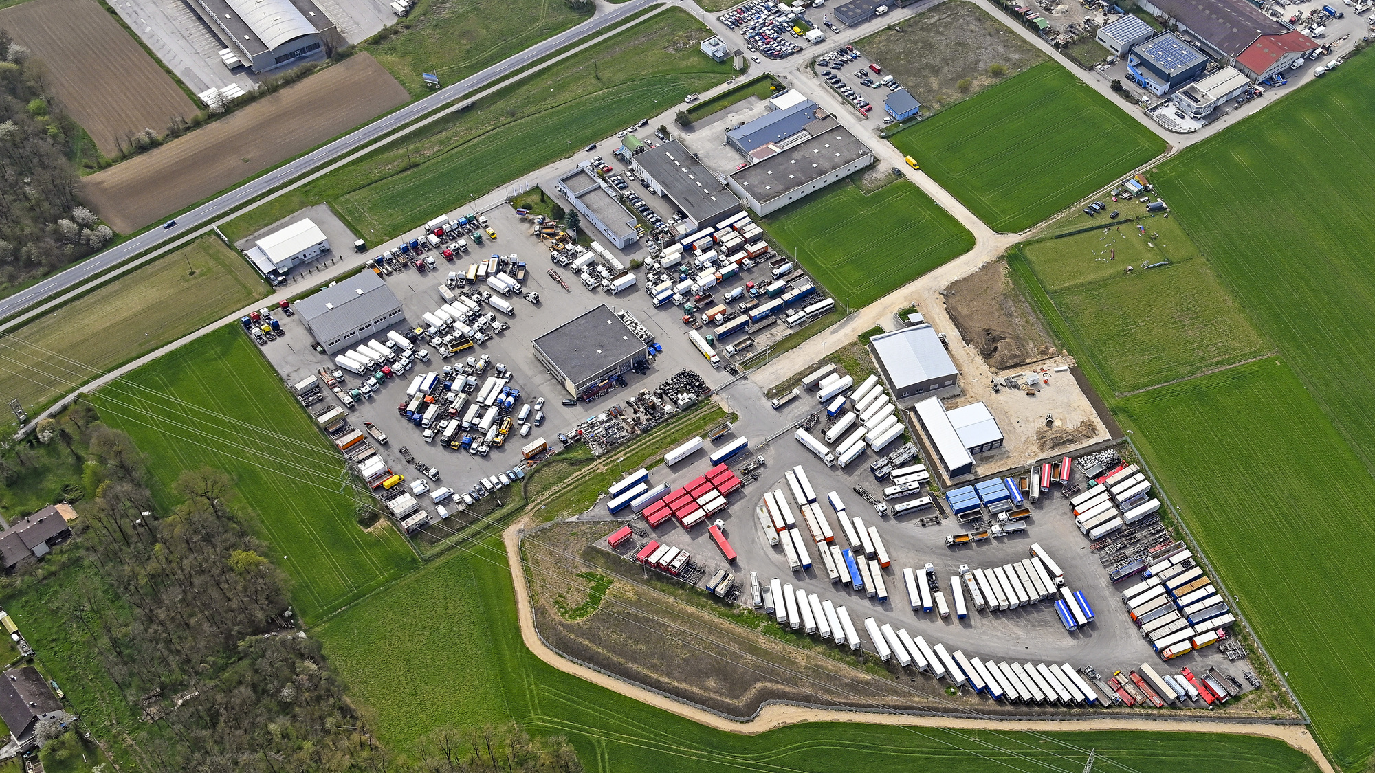 MG Handel GmbH - Véhicules utilitaires MERCEDES-BENZ - Année: 2023, Euro 6 undefined: photos 1