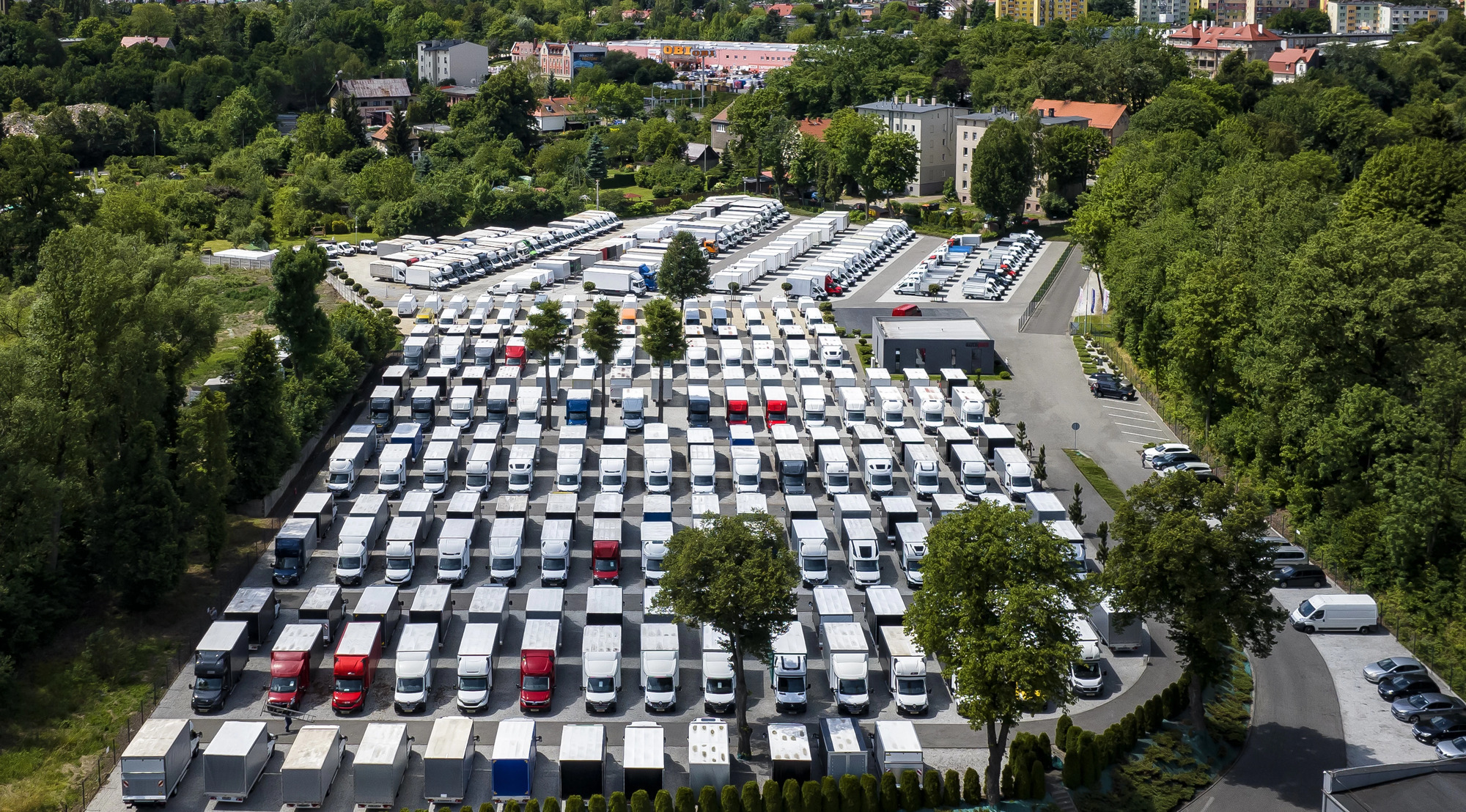 AUTO-PLUS DEALER undefined: photos 2