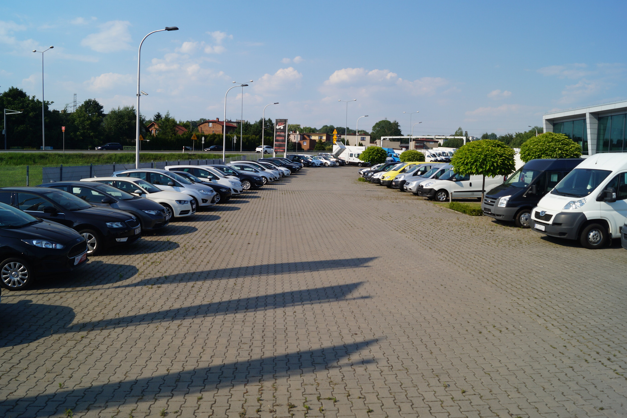 MGC CENTRUM SAMOCHODOW DOSTAWCZYCH - Caisses mobiles/ Conteneurs undefined: photos 4