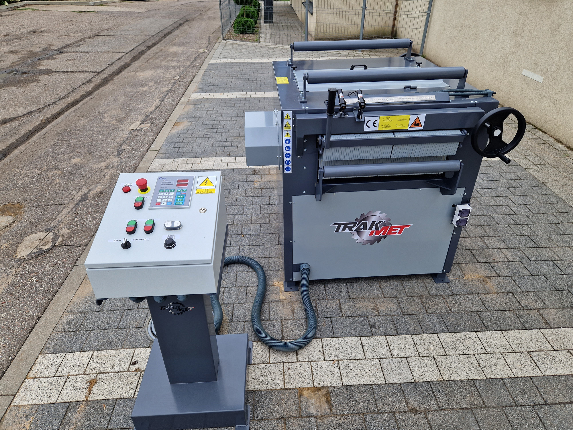 TRAK-MET undefined: photos 77