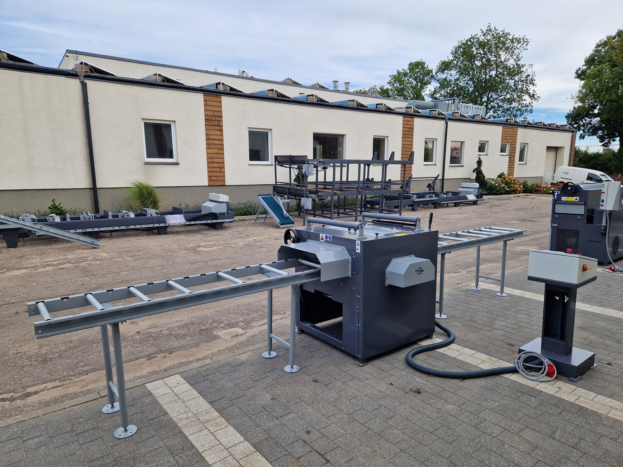 TRAK-MET undefined: photos 90