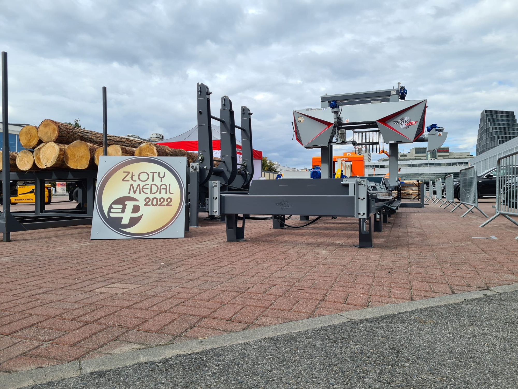 TRAK-MET undefined: photos 119