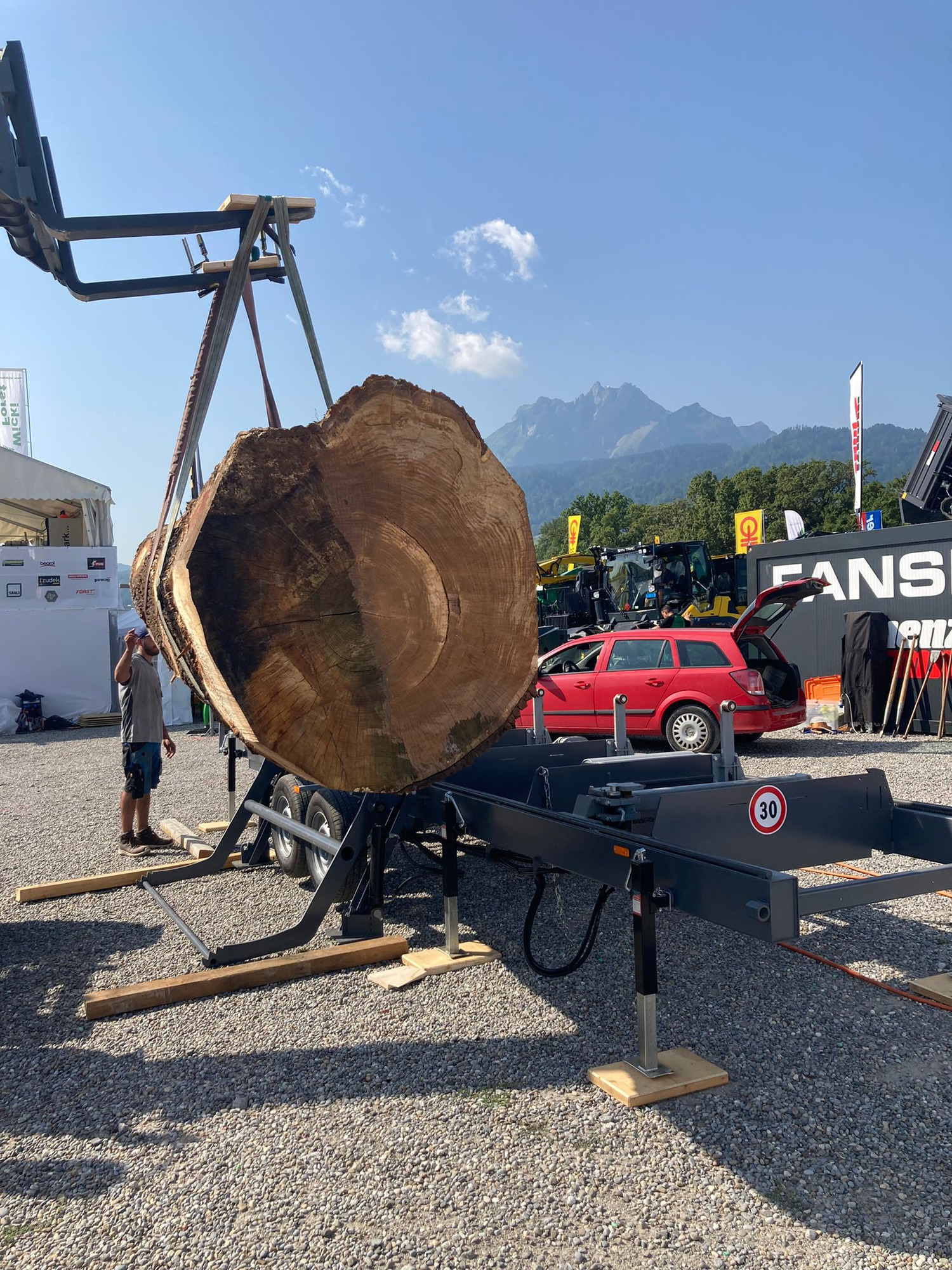 TRAK-MET undefined: photos 108