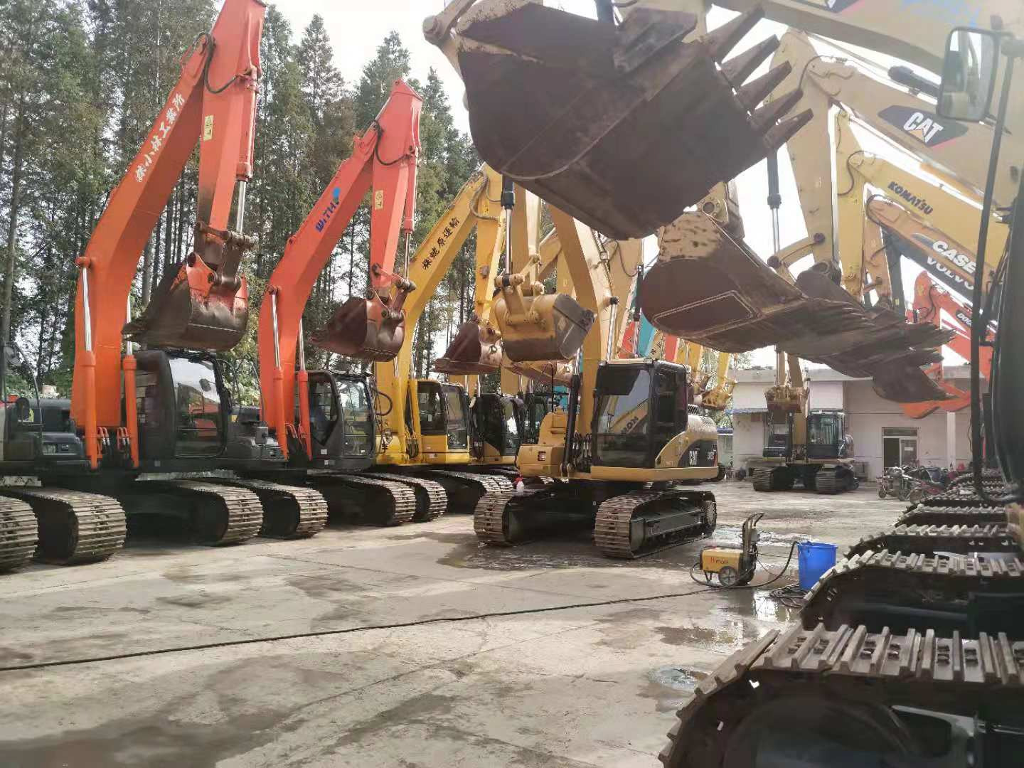 Shanghai Walila Engineering Machinery Co., Ltd. - Engins de chantier CATERPILLAR - Euro 5, air conditionné undefined: photos 9