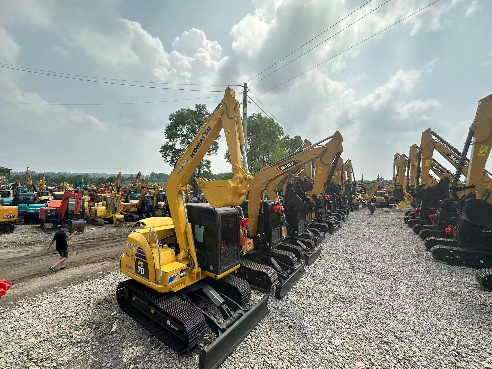 ZM Machinery Co., Ltd. - Engins de chantier BOBCAT - Année: 2012 undefined: photos 4