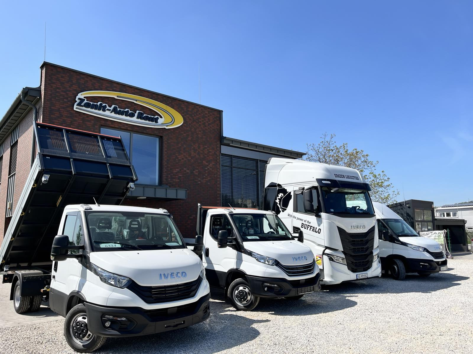 Zenit-Auto Rent Kft. - Annonce de vente undefined: photos 9