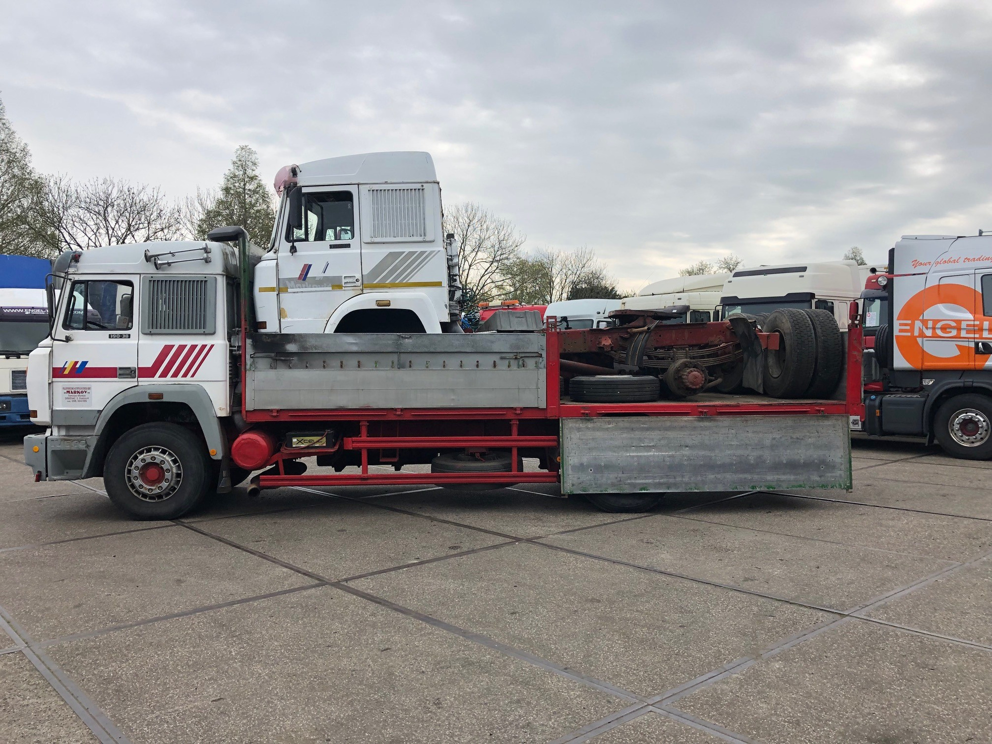 Engel Trucks B.V. undefined: photos 5