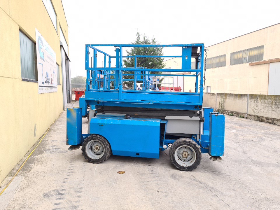 Centro Elevatori SRL - Engins de chantier - Année: 2008 undefined: photos 14