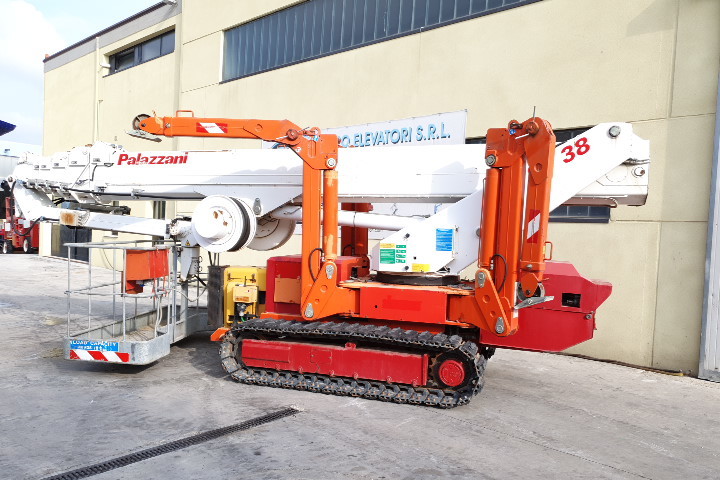 Centro Elevatori SRL - Engins de chantier - Année: 2008 undefined: photos 2