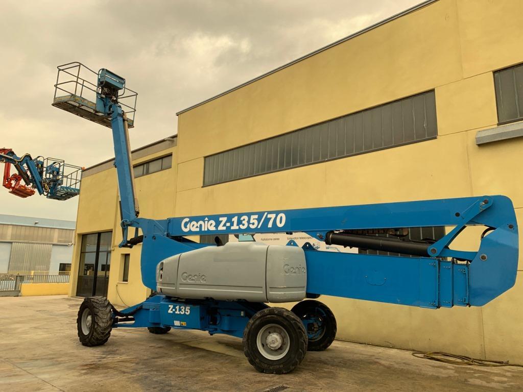 Centro Elevatori SRL - Engins de chantier - Année: 2008 undefined: photos 16