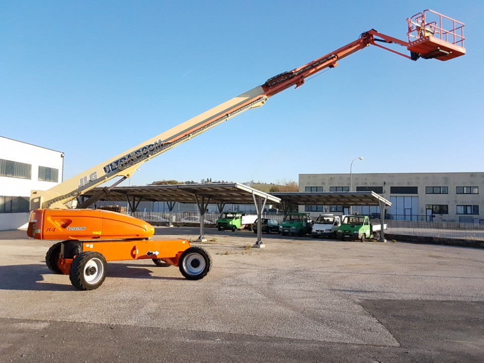 Centro Elevatori SRL - Engins de chantier - Année: 2008 undefined: photos 10