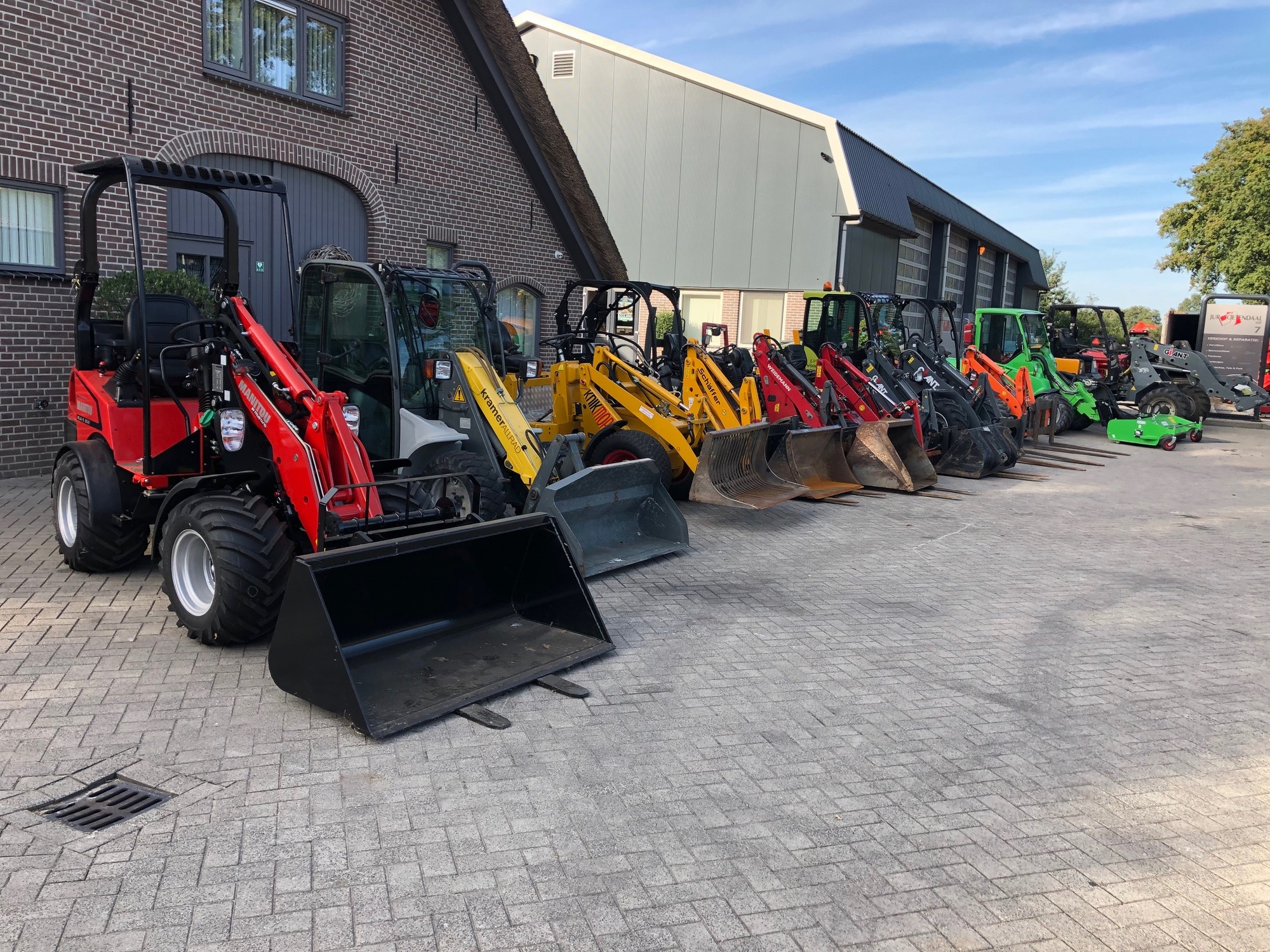 Jur Soetendaal - Matériels de manutention MANITOU - Année: 2021 undefined: photos 1