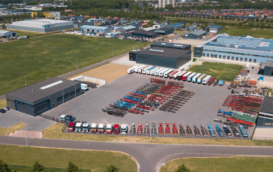 Louis Boon Trucks & Trailers BV - Annonce de vente undefined: photos 6