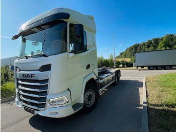Camion ampliroll DAF XF 480