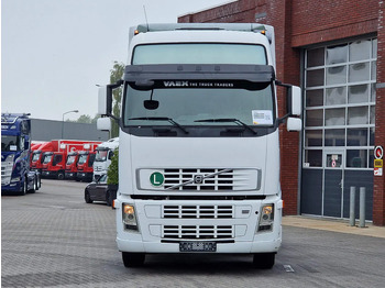 Tracteur routier Volvo FH 13.440 Globetrotter XL 4x2 - Manual gearbox - Euro 5 - Low KM: photos 2