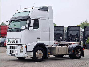Tracteur routier Volvo FH 13.440 Globetrotter XL 4x2 - Manual gearbox - Euro 5 - Low KM: photos 3
