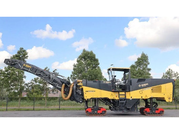 Travaux routiers BOMAG
