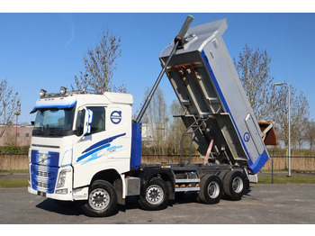 Camion benne VOLVO FH 540