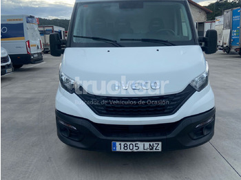 Fourgon grand volume IVECO Daily 35s14
