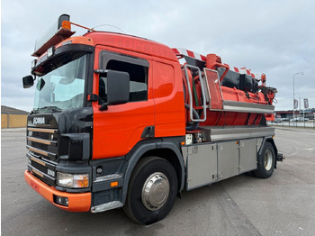 Camion hydrocureur SCANIA P94