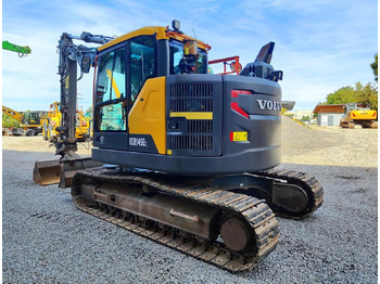 Pelle sur chenille VOLVO ECR145EL