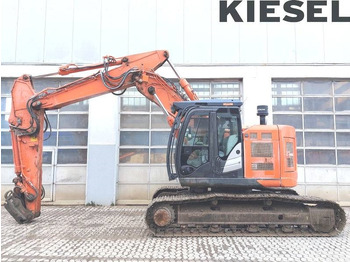 Pelle sur chenille HITACHI ZX225