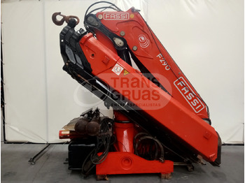 Grue auxiliaire FASSI