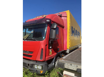 Camion à rideaux coulissants Iveco: photos 2