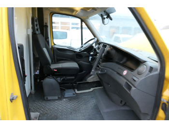 Photo d'intérieur 1: Fourgon grand volume IVECO Daily 35 S11 C30C AUTOMATIK KAMERA Regale LUFT D Photo d'intérieur 1: Fourgon grand volume IVECO Daily 35 S11 C30C AUTOMATIK KAMERA Regale LUFT D