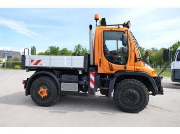 Crédit-bail de UNIMOG U400 405/12 AHK KLIMA ZAPFWELLE vorn SFZ KOMMUN UNIMOG U400 405/12 AHK KLIMA ZAPFWELLE vorn SFZ KOMMUN: photos 4 Crédit-bail de UNIMOG U400 405/12 AHK KLIMA ZAPFWELLE vorn SFZ KOMMUN UNIMOG U400 405/12 AHK KLIMA ZAPFWELLE vorn SFZ KOMMUN: photos 4