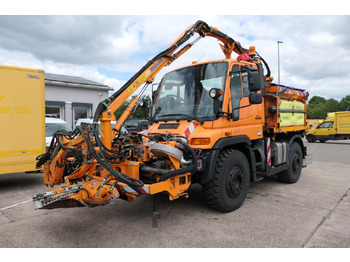 Camion benne UNIMOG U400