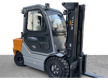 Chariot élévateur diesel STILL