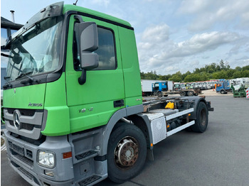 Crédit-bail de  Mercedes-Benz Actros 1832 MP 3   Kipperfahrgestell + Klima Mercedes-Benz Actros 1832 MP 3   Kipperfahrgestell + Klima: photos 1