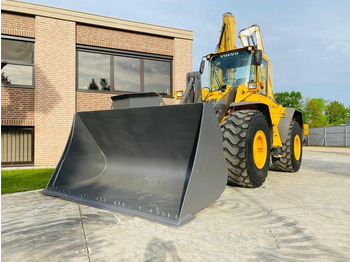 Chargeuse sur pneus VOLVO L120E