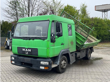 Camion benne MAN