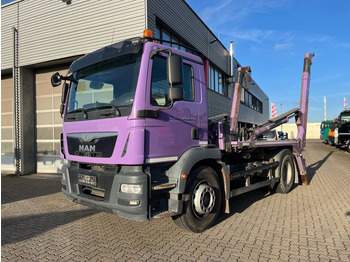 Camion multibenne MAN TGM
