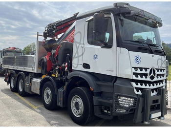 Camion grue MERCEDES-BENZ
