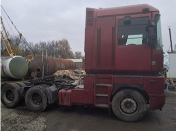 Tracteur routier RENAULT Magnum 480