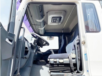 Crédit-bail de MAN TGA 18.400 4x2 BL TGA 18.400 4x2 BL Pritsche Heckkran PM17523 MAN TGA 18.400 4x2 BL TGA 18.400 4x2 BL Pritsche Heckkran PM17523: photos 4 Crédit-bail de MAN TGA 18.400 4x2 BL TGA 18.400 4x2 BL Pritsche Heckkran PM17523 MAN TGA 18.400 4x2 BL TGA 18.400 4x2 BL Pritsche Heckkran PM17523: photos 4