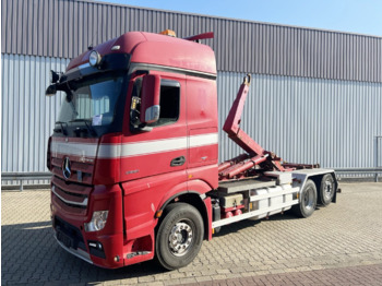 Camion ampliroll MERCEDES-BENZ Actros 2551