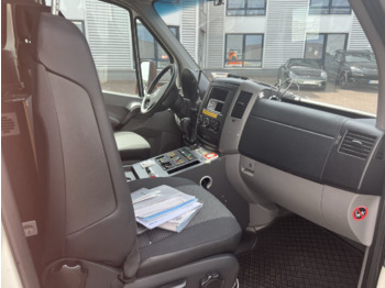 Ambulance Mercedes-Benz Sprinter 516 CDI 4x2 Sprinter 516 CDI 4x2, Rettungswagen, Bi-Xenon: photos 5