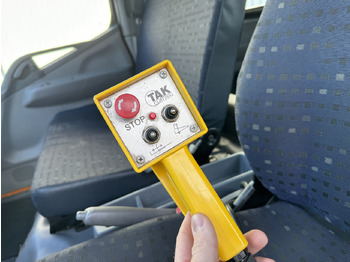 Camion ampliroll Mitsubishi Canter Fuso 6C15D 4x2 Doka Canter Fuso 6C15D 4x2 Doka, City-Abroller: photos 4 Camion ampliroll Mitsubishi Canter Fuso 6C15D 4x2 Doka Canter Fuso 6C15D 4x2 Doka, City-Abroller: photos 4