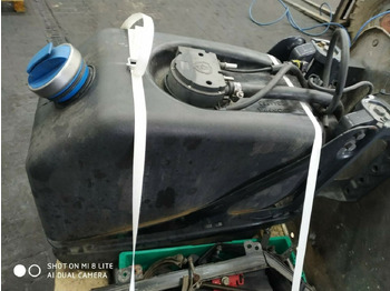 AdBlue réservoir pour Camion Scania 2244863 2140809: photos 2