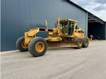 Niveleuse CATERPILLAR 140H