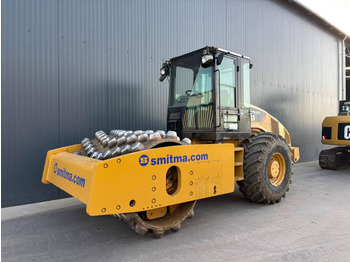 Compacteur CATERPILLAR