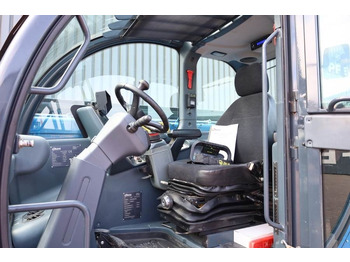 Chariot télescopique Magni TH5,5.15-D7/D Diesel, 4x4x4 Drive, 5.5t Capacity,: photos 4