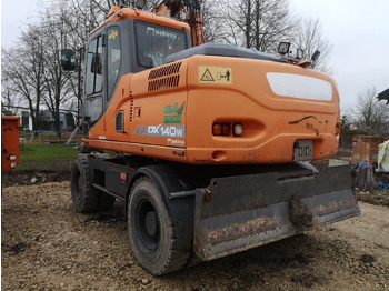 Pelle sur pneus Doosan DX 140: photos 2