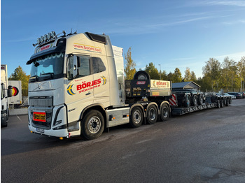 Camion VOLVO FH16