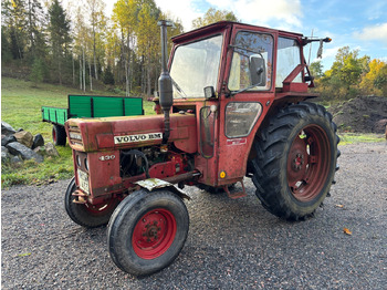Tracteur agricole VOLVO